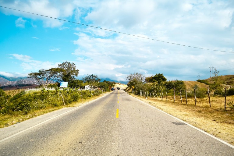 LA TRAVESÍA  DE UNA BELLA RUSA POR COLOMBIA