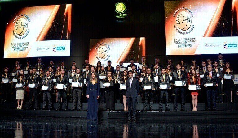 CONOZCA LOS MEJORES ESTUDIANTES DE ANTIOQUIA 2016