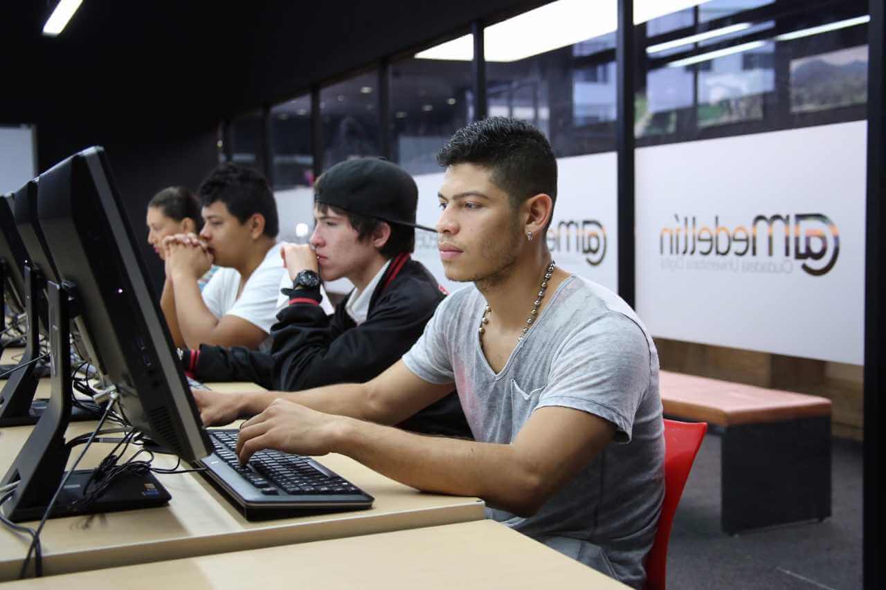 @medellin. estudiar inges en medellin