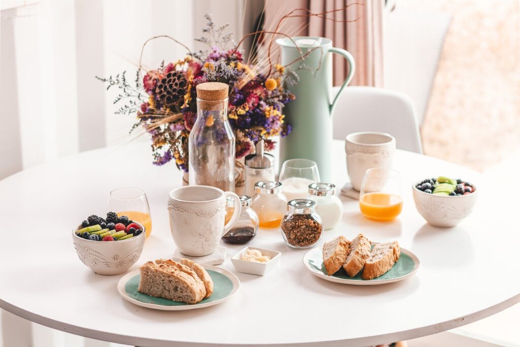 CONOCE QUÉ DESAYUNAN EN ALGUNOS PAÍSES