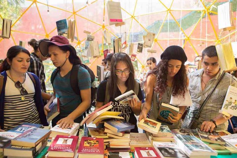 TODO LISTO PARA LA NOVENA PARADA JUVENIL DE LA LECTURA
