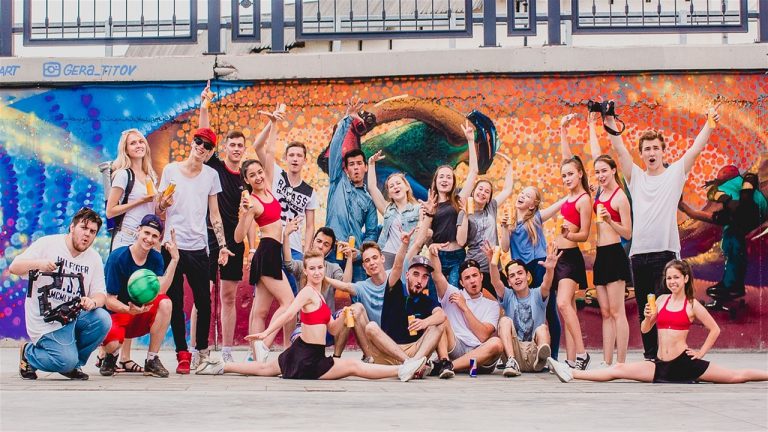 EL BAILE URBANO, UNA FORMA DE CONOCER NUEVAS CULTURAS E IDIOMAS