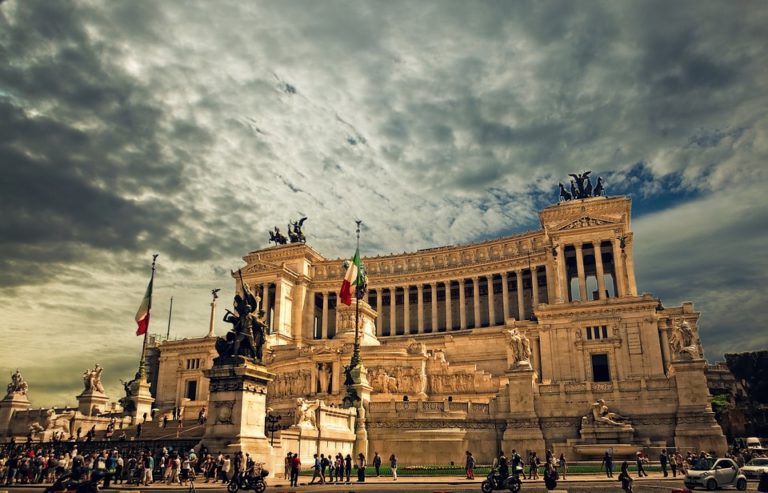 ITALIANO: UNA LINGUA EMOZIONANTE