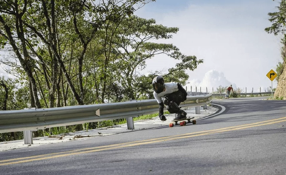 LONGBOARDING. ingles en medellin