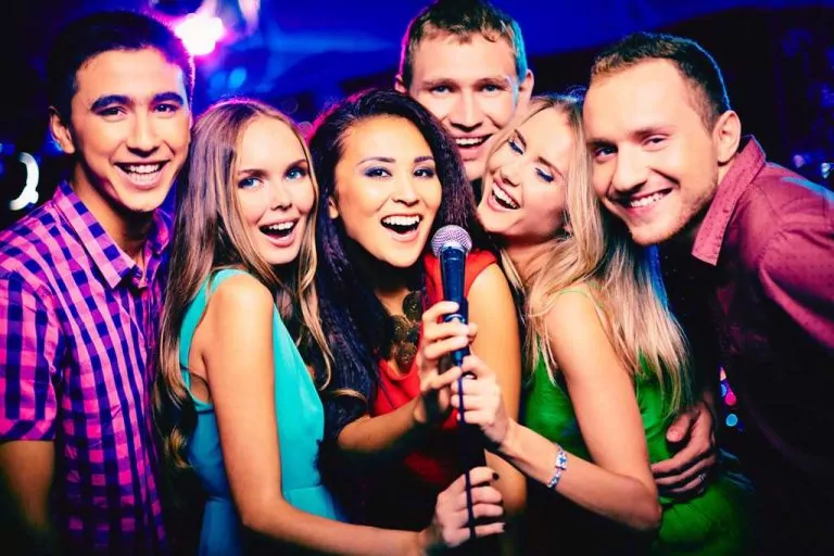 LYRICSTRAINING, UNA FORMA DIVERTIDA DE PRACTICAR IDIOMAS